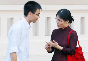 Người lớn phải làm gương liêm khiết ảnh 1