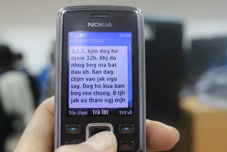 Tin nhắn 'hồn ma' - trò đùa quá đà của giới trẻ ảnh 1