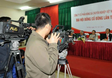 Bộ Tư pháp kết luận về hợp đồng truyền hình giữa LĐBĐ VN và AVG: Đúng luật! ảnh 1