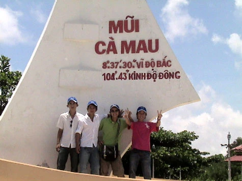 Xúc động ngắm mũi Cà Mau từ vũ trụ ảnh 13 Xúc động ngắm mũi Cà Mau từ vũ trụ ảnh 13