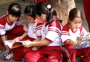 Sinh hai con gái, sẽ được thưởng tiền ảnh 1