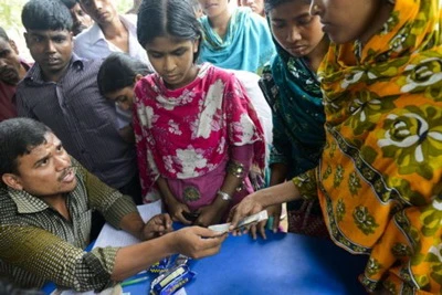 Bangladesh: Lại cháy xưởng may, ít nhất 8 người chết ảnh 2