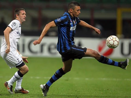 Barca chiếm ưu thế ở đội hình xuất sắc nhất năm 2010 ảnh 4