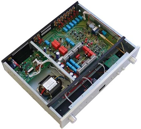 Ampli và pre-amp "hybrid" của Vincent Audio ảnh 2