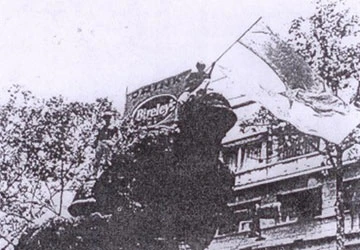 Cờ giải phóng giữa Sài Gòn ảnh 3