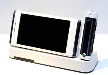 Sony Ericsson Aino - "Đáng đồng tiền bát gạo" ảnh 3