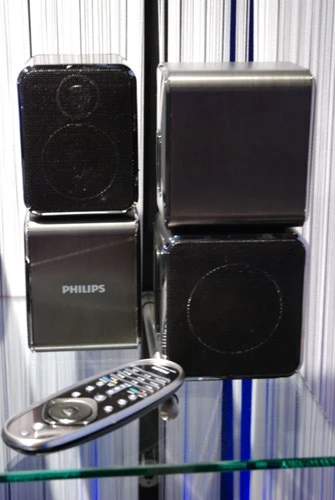 Ngắm những mẫu loa Philips 2010 mới ảnh 2 Ngắm những mẫu loa Philips 2010 mới ảnh 2