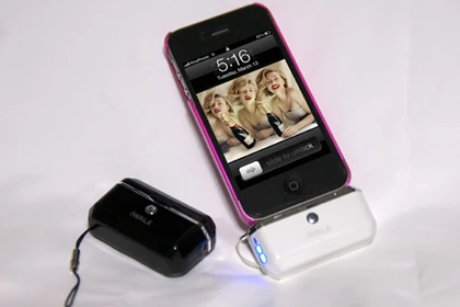 Pin dự phòng cho smartphone: Chọn chính hãng hay xách tay? ảnh 2