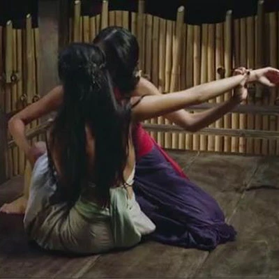 Choáng với cảnh "yêu" nóng bỏng trong "Mỹ nhân kế" ảnh 1