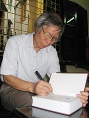 Nhà văn Hoàng Quốc Hải và câu chuyện về triều đại Hồ Quý Ly ảnh 1