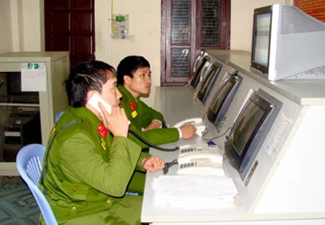 Khủng bố điện thoại - thủ phạm là thuê bao "ảo" ảnh 1