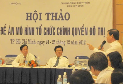 Lập Tòa thị chính và dân bầu thị trưởng ảnh 1