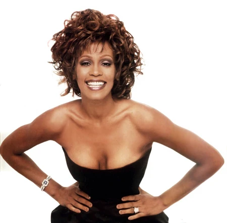 Whitney Houston qua đời, ca sĩ Đức Tuấn khóc ảnh 2