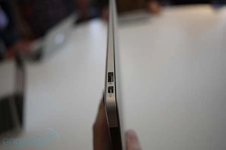 Cận cảnh Macbook Air "siêu mỏng" mới ảnh 12 Cận cảnh Macbook Air "siêu mỏng" mới ảnh 12