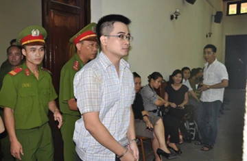 Tường thuật trực tiếp phiên xử Nguyễn Đức Nghĩa, kẻ giết và chặt đầu người yêu - Phần 2 ảnh 1