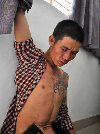 Chân dung kẻ bắt con tin ở siêu thị ảnh 1