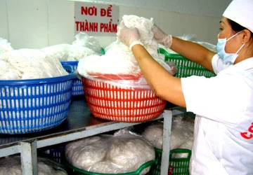 Từ vụ bún, bánh canh nhiễm Tinopal: Ai có quyền khảo sát và công bố? ảnh 1