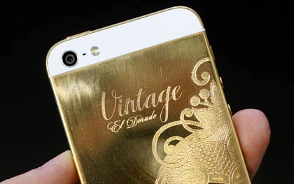 iPhone 5 mạ vàng 24K thủ công ở Việt Nam ảnh 1
