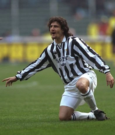 Cựu sao Juventus bị bỏ tù vì buôn ma túy ảnh 1