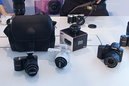 Máy ảnh Samsung NX1000 chính thức bán ra, giá 17 triệu đồng ảnh 2