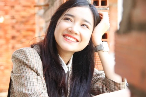 Nổi tiếng nhờ "Xin lỗi, anh chỉ là thằng bán bánh giò!" ảnh 1