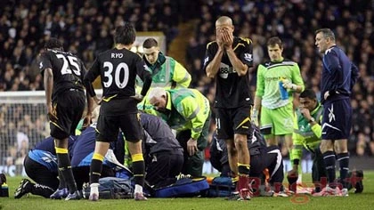 Bác sỹ hé lộ: Sau đột quỵ, Muamba đã tắt thở 78 phút! ảnh 1