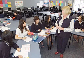 Học luật ở Anh và Hà Lan ảnh 1