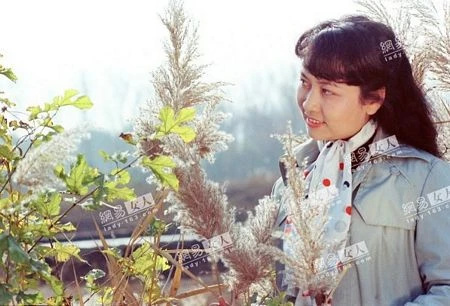 Ảnh hiếm thời trẻ của đệ nhất phu nhân Trung Quốc ảnh 3 Ảnh hiếm thời trẻ của đệ nhất phu nhân Trung Quốc ảnh 3