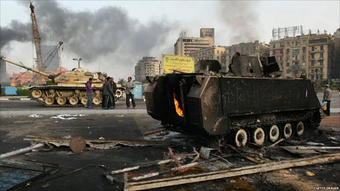 Ai Cập bắt đầu chịu sức ép từ nước ngoài ảnh 1