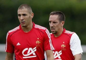 Ribery và Benzema trả giá cho Scandal "gái gọi" ảnh 1