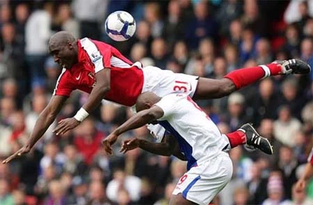 Những khoảnh khắc đẹp của Ngoại hạng Anh 2009-2010 ảnh 21