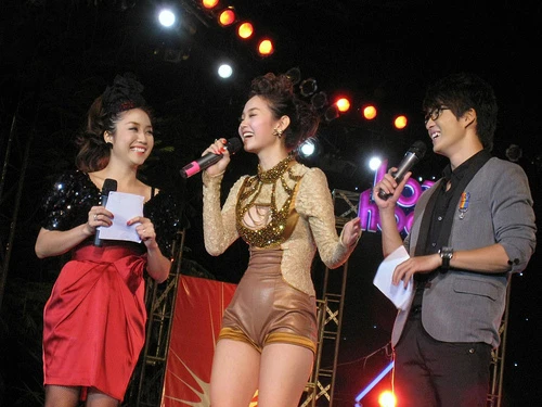 Minh Hằng - nữ hoàng jumpsuit của showbiz Việt ảnh 12