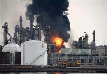 Nổ lớn liên tiếp tại nhà máy hóa chất Nhật Bản gây nhiều thương vong ảnh 1