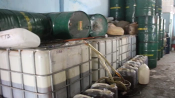 Biến nhớt thải thành nhớt “xịn” ảnh 2 Biến nhớt thải thành nhớt “xịn” ảnh 2