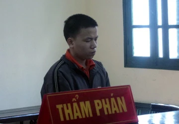 Hà Nội: Bị chửi là què, cầm gạch ném chết người ảnh 1