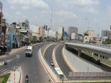 “Quả cầu lửa” trong lòng TP.HCM ảnh 1