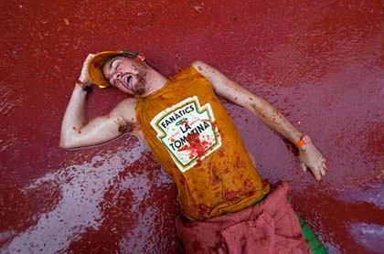 Đỏ rực lễ hội ném cà chua ở Tây Ban Nha ảnh 8