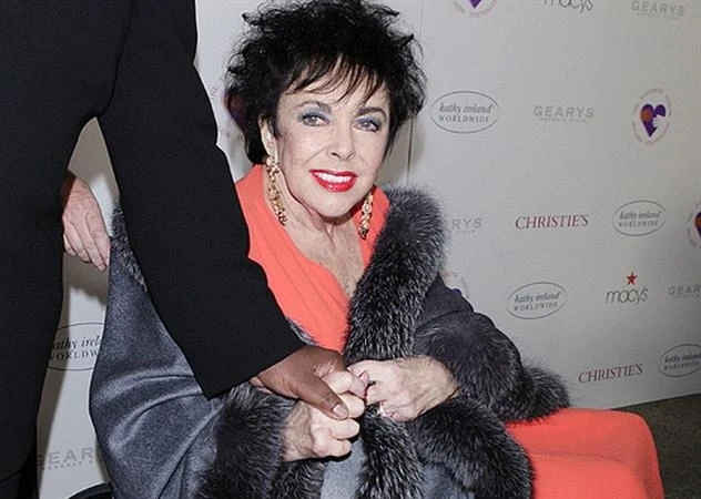 Cuộc đời qua ảnh của “Nữ hoàng” Elizabeth Taylor ảnh 11