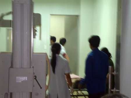 Sập sảnh khách sạn cao tầng, nhiều người thương vong ảnh 5