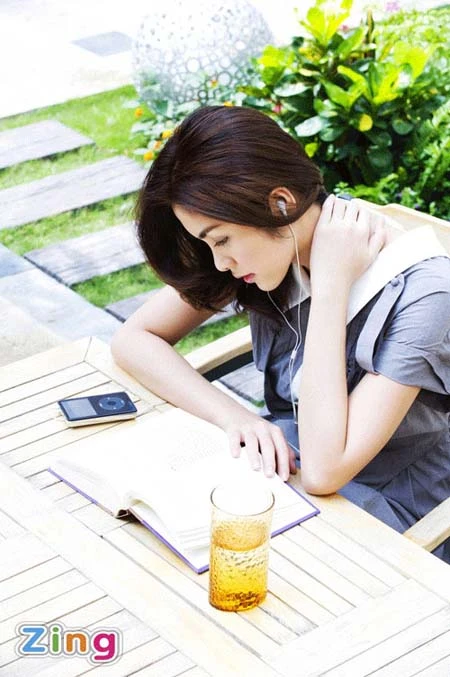 Ngắm Tăng Thanh Hà gợi cảm trong nắng sớm ảnh 11