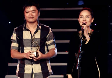 Chung kết Bài hát Việt 2010: Nghiệp dư, chuyên nghiệp so tài ảnh 1