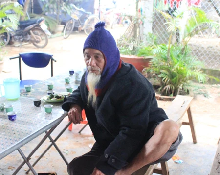 Bị từ hôn, nam thanh niên đâm chết bố vợ hụt ảnh 2