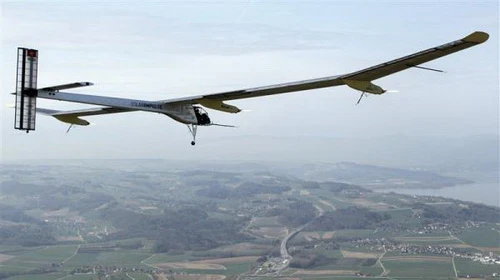 Máy bay bay bằng năng lượng mặt trời ảnh 1 Máy bay bay bằng năng lượng mặt trời ảnh 1