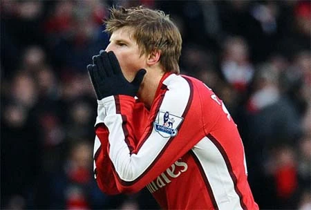 M.U đánh sập pháo đài Emirates ảnh 1