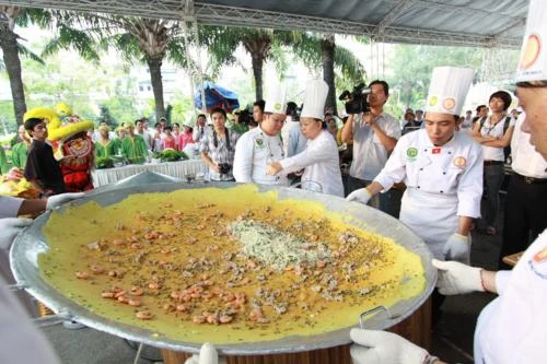 Bánh xèo kỷ lục ảnh 1
