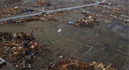 Nhật hủy kế hoạch dùng trực thăng tạo mưa axit ảnh 3