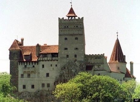 Thường được gọi là "Lâu đài của Ma cà rồng", tòa nhà cũ kỹ Bran ở Romania là nguồn cảm hứng tạo nên tác phẩm "Dracula" của nhà văn Bram Stoker. Ảnh: AP.