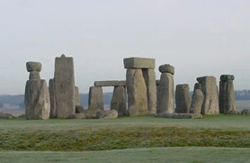Bãi đá cổ Stonehenge có mối liên hệ với nghi thức về cái chết ảnh 1