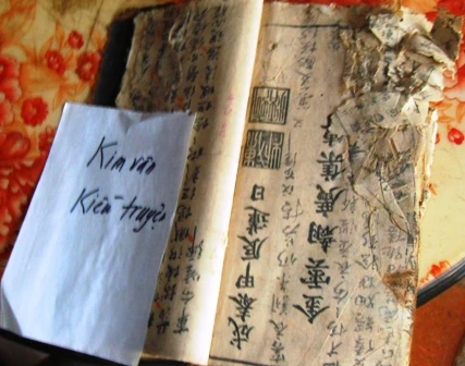 Tủ sách cổ độc nhất vô nhị ở xứ Thanh ảnh 2