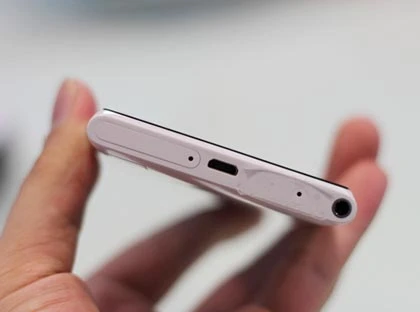 Bốn điện thoại Nokia Lumia sắp bán ở VN ảnh 8